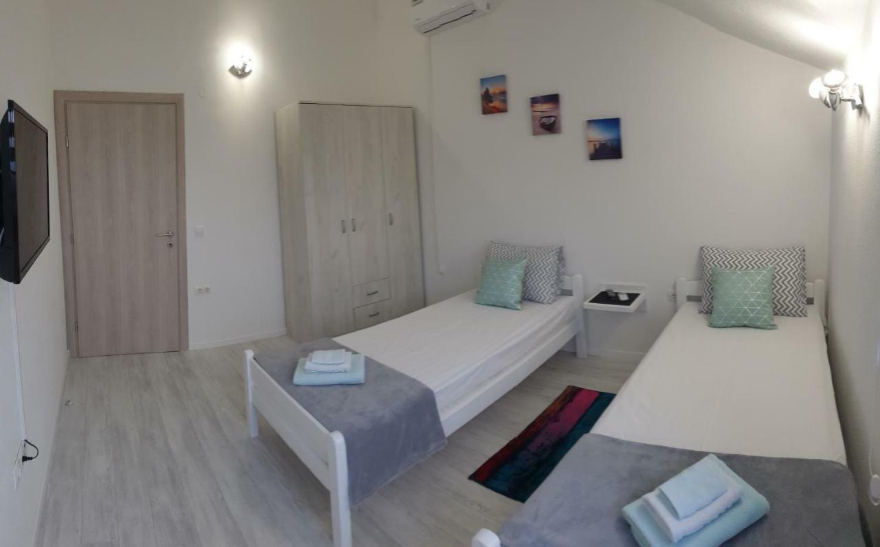 Holiday Home Flora Mostar Buitenkant foto